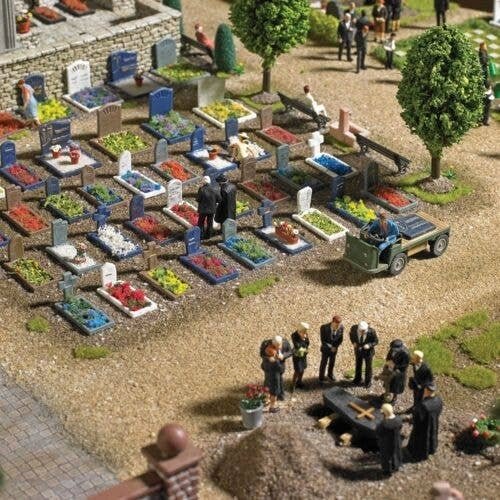 Cemetery - Kit -- Includes 14 Tombstones, 10 Wreaths, 10 Wood Crosses & More, HO, Busch Gmbh & Co Kg 1090