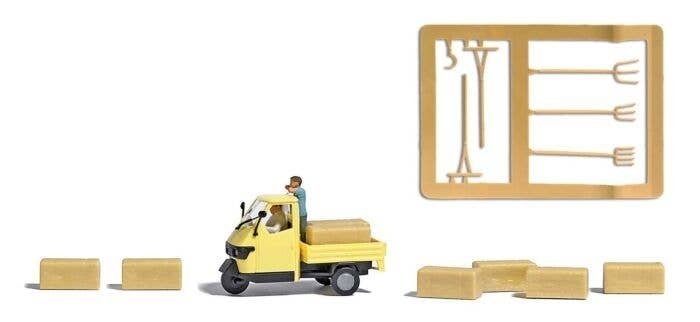 Hay Transport - Action Set -- Ape 50 Pickp, Hay Bales, Tools, 2 Figures, HO, Busch Gmbh & Co Kg 7934