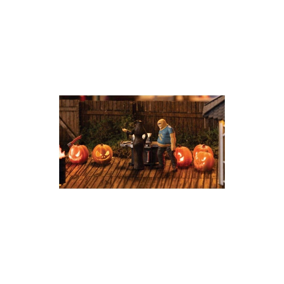 LED Illuminated Pumpkins -- pkg(5), HO, Noch Gmbh & Co 51210