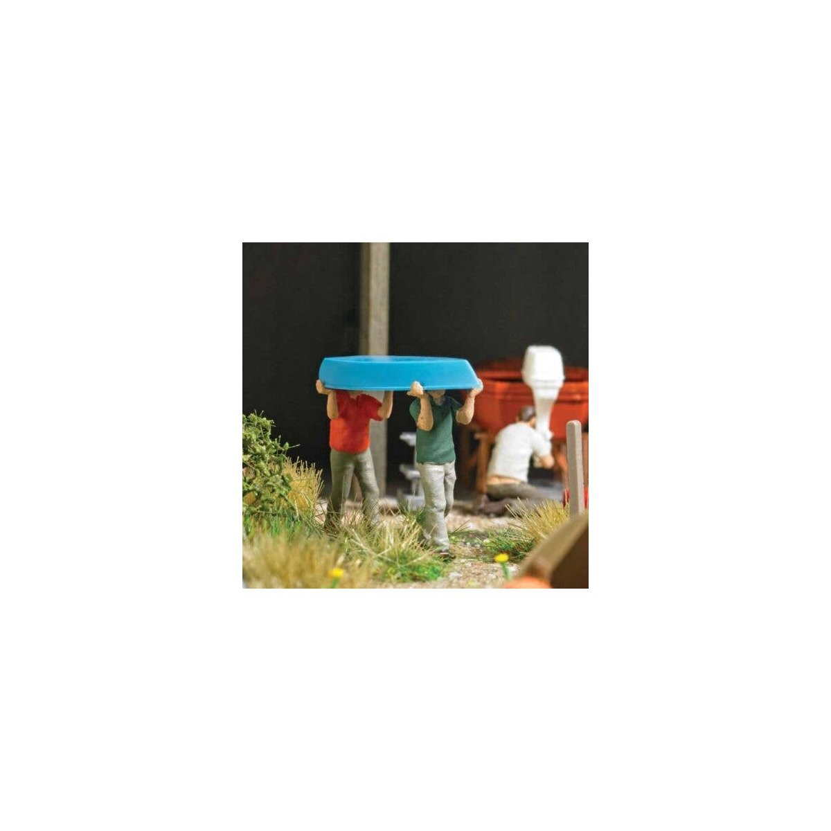 Carrying a Boat - Action Set -- Boat, 2 Figures, Boat Stands, HO, Busch Gmbh & Co Kg 79817