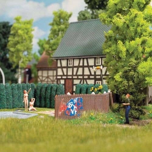 Drone with Figure and Accessories, HO, Busch Gmbh & Co Kg 7812