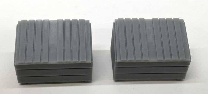 Closed Dumpsters -- Undecorated pkg(2), O, Phoenix Precision Models 33515