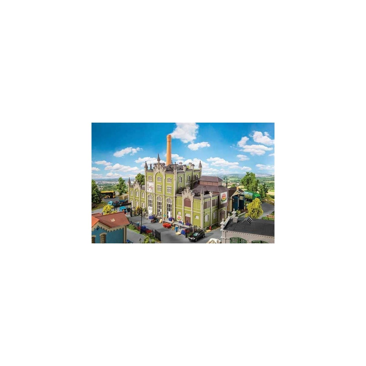Peschl Brewery -- Kit - 15-3/8 x 7-7/8 x 12-13/16′ 39 x 20 x 32.5cm, HO, Faller Gmbh 190081