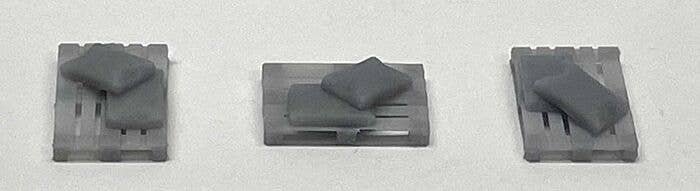 Sacks on Pallet - 3-D Printed Parts -- Partial Load, HO, Phoenix Precision Models 31601