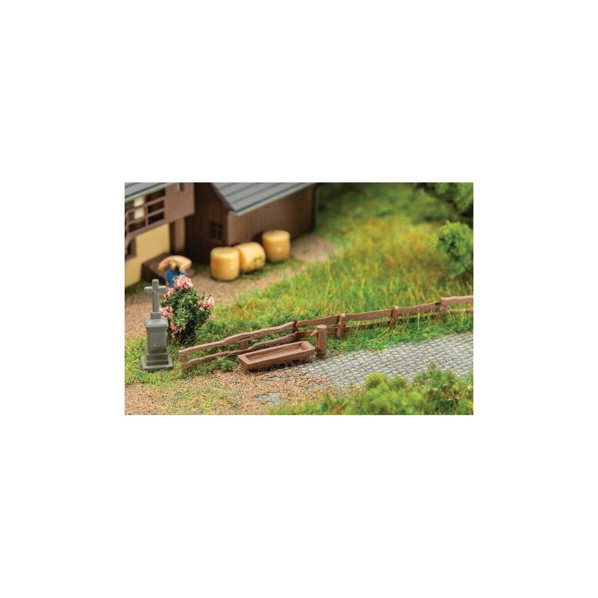 2 Wells and Wooden Fence, N, Faller Gmbh 272924