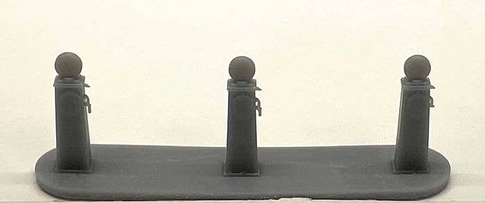 1930s - 1940s Gas Pump Island - Kit -- Unpainted Cast Resin, HO, Phoenix Precision Models 31591