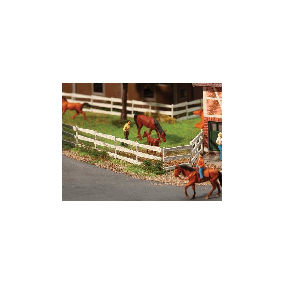 Paddock Fence -- Kit - 52-13/16′ 134.1cm total (white), HO, Faller Gmbh 180416