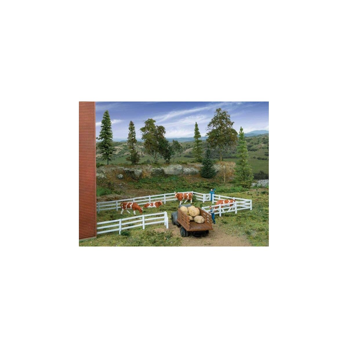 3-Rail Farm Fence -- Kit, HO, Walthers SceneMaster 4202