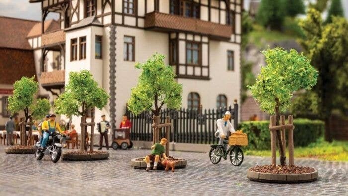 Young Trees w/Supports -- 4cm Tall 1-9/16′ pkg(6), HO, Noch Gmbh & Co 21538