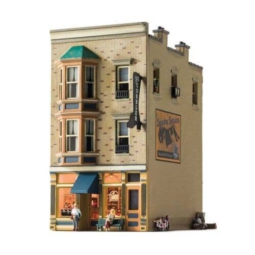 J.W. Cobbler - Built-&-Ready Landmark Structures(R) -- Assembled - 2-31/32 x 4-5/16′ 7.5 x 10.9, HO, Woodland Scenics 5032