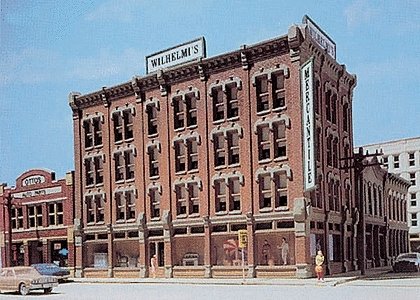 DPM Structure Kits -- Wilhelmi`s Mercantile - 5-1/4 x 2-5/8` 13.3 x 6.4cm, N, Design Preservation Models 51600