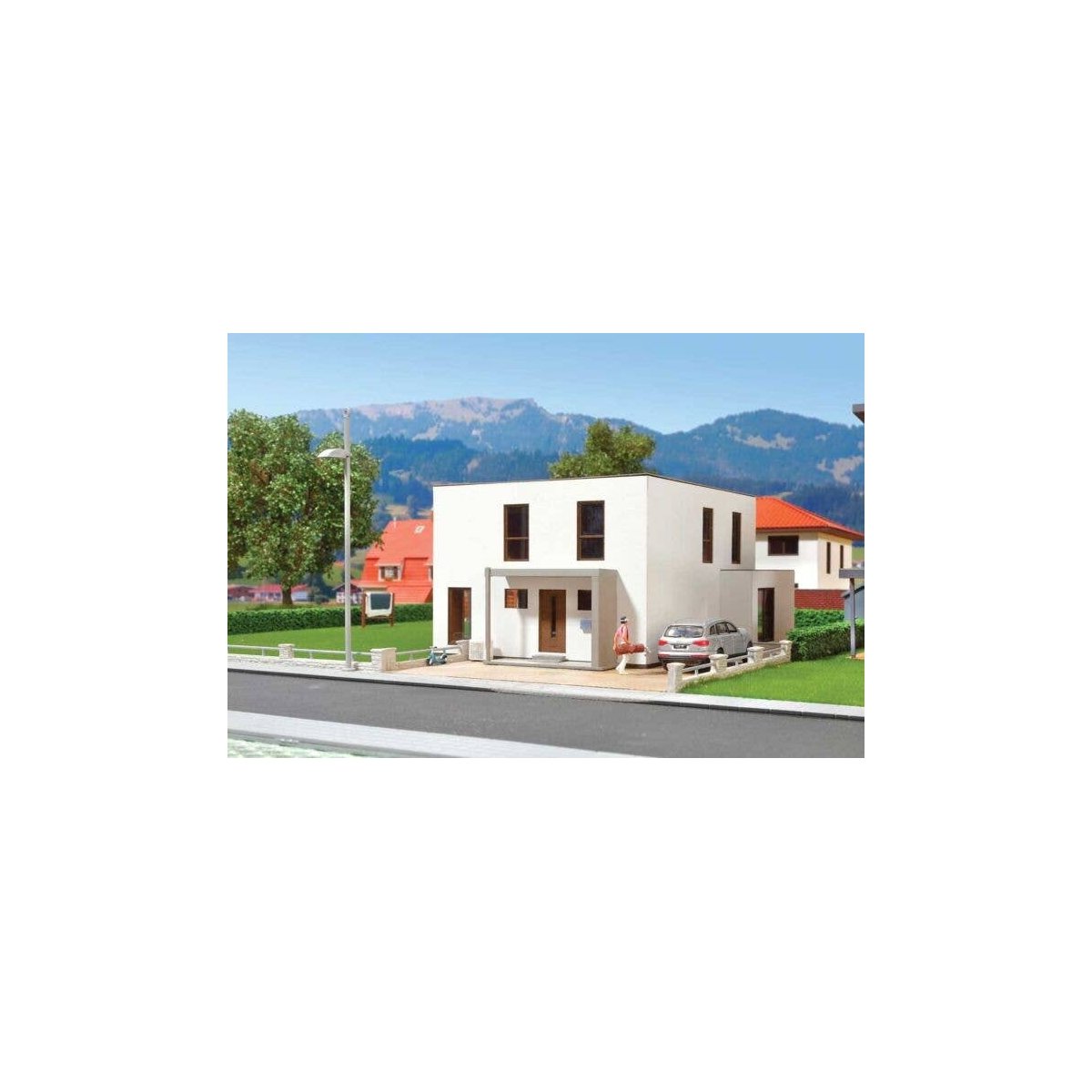 Lina Cube House with Terrace -- Polyplate Kit - 11.9 x 13.9 x 7.4cm, HO, Kibri 38339