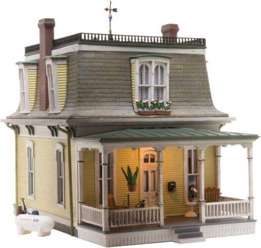 Home Sweet Home - Built-&-Ready Landmark Structures(R) -- Assembled - 4-1/4 x 7-1/8′ 10.8 x 18., HO, Woodland Scenics 5036