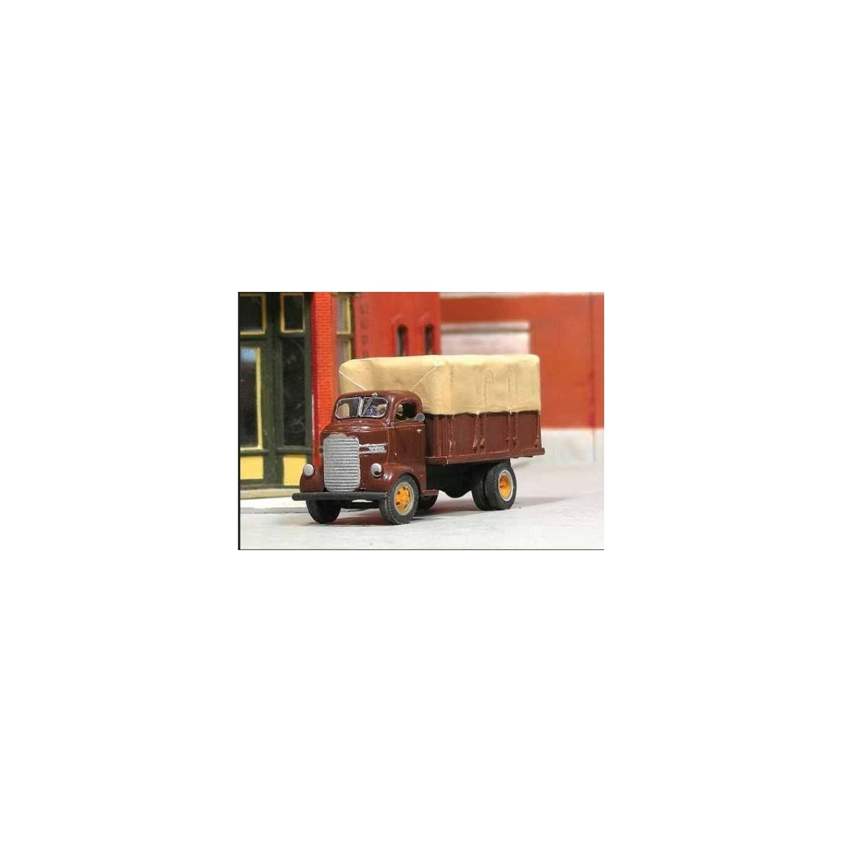1940-1947 Dodge Cab-Over-Engine (COE) Stake Truck - Kit -- Undecorated Resin Kit, HO, SYLVAN SCALE MODELS V388