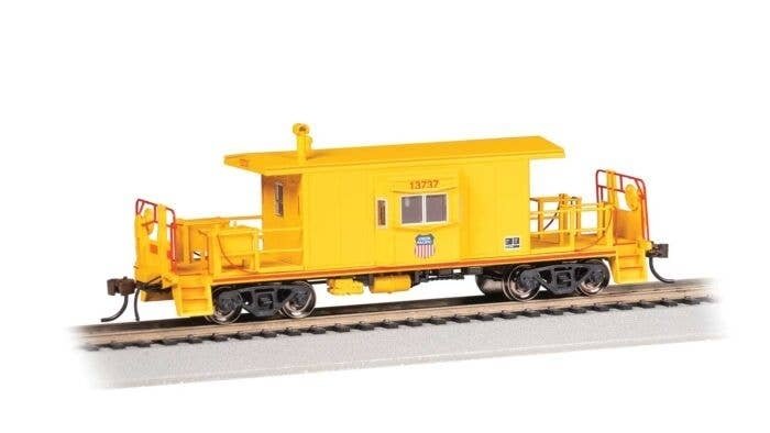 Transfer Caboose - Ready to Run -- Union Pacific 13737 (Armour Yellow, red), HO, Bachmann Industries 76404