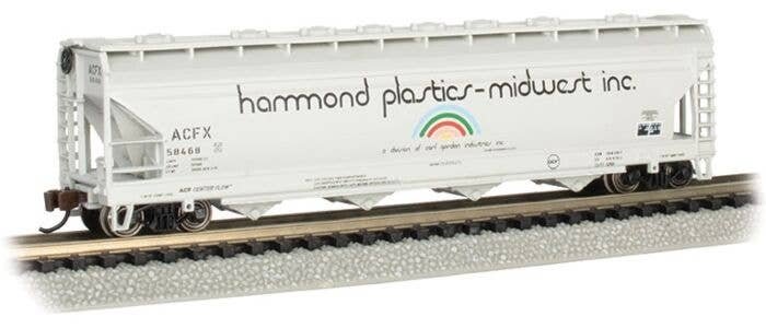 56′ 4-Bay Center-Flow Hopper - Ready to Run - Silver Series(R) -- Hammond Plastics 58468, N, Bachmann Industries 17563