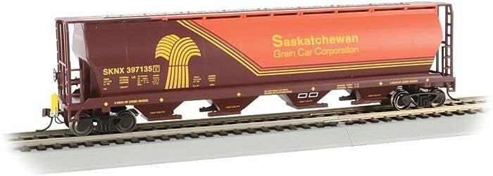 Canadian Cylindrical 4-Bay Grain Hopper with FRED - Ready to Run -- Saskatchewan Grain Car C, HO, Bachmann Industries 73802