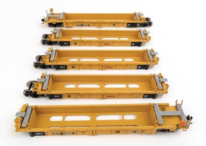 Thrall 5-Unit Rebuilt 40′ Well Car - Ready to Run -- TTX DTTX 748228 - small red TTX logo, HO, WalthersMainline 55669