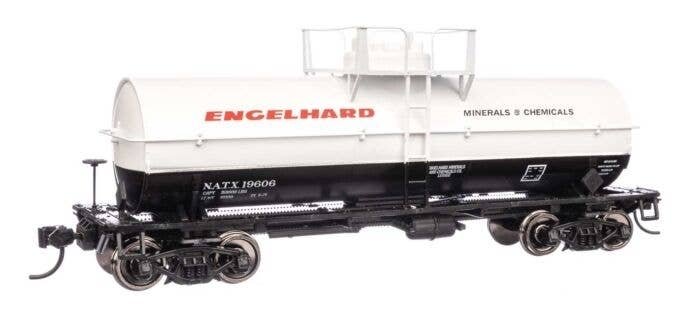 36′ 10,000-Gallon Insulated Tank Car w/Large Dome, Bolted Jacket - Ready to -- Engelhard Minera, HO, WalthersMainline 48409