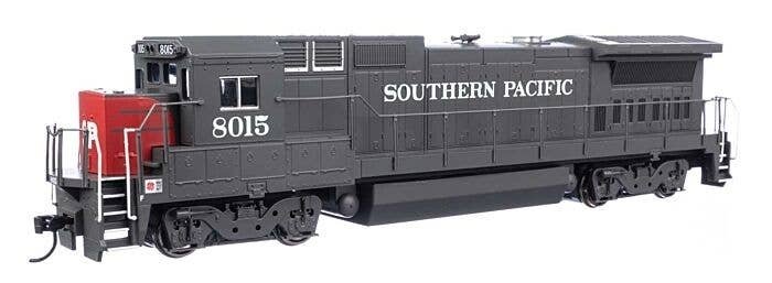 GE Dash 8-40B - ESU(R) Sound & DCC -- Southern Pacific(TM) 8015 (gray, red, white large SP on n, HO, WalthersMainline 19571