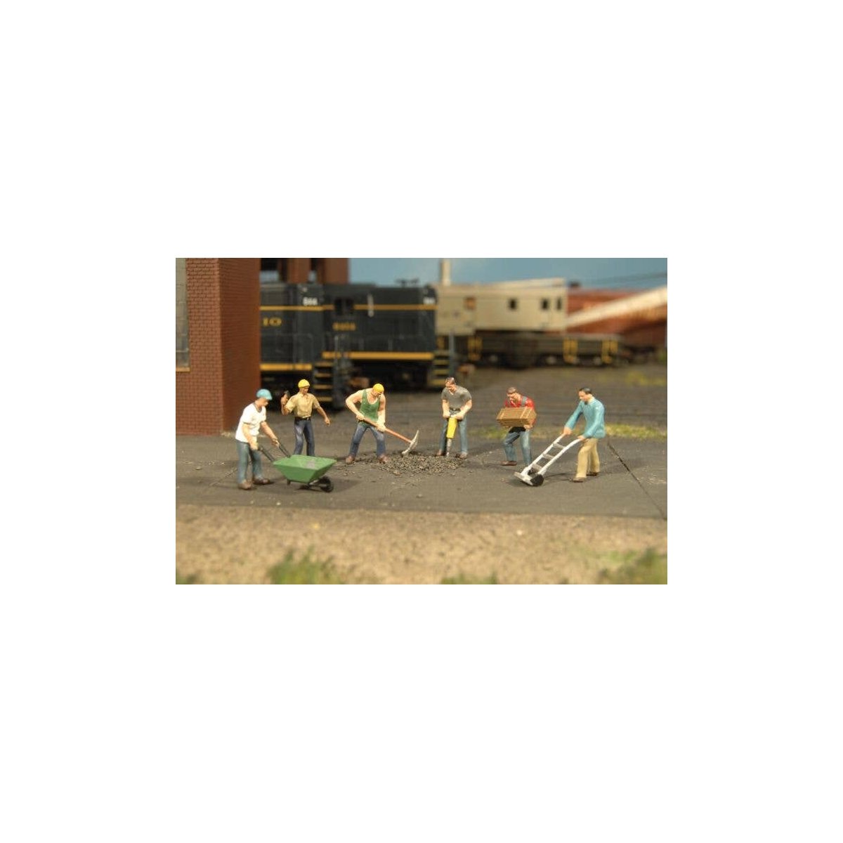 SceneScapes(TM) Figures -- Construction Workers pkg(6), HO, Bachmann Industries 33105
