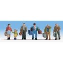 Travelers with Luggage pkg(5), HO, Walthers SceneMaster 6060