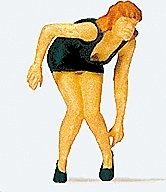 Pedestrian -- Uncomfortable Shoes, HO, Preiser Kg 28121