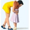 Woman Hugging Girl, G, Preiser Kg 44942
