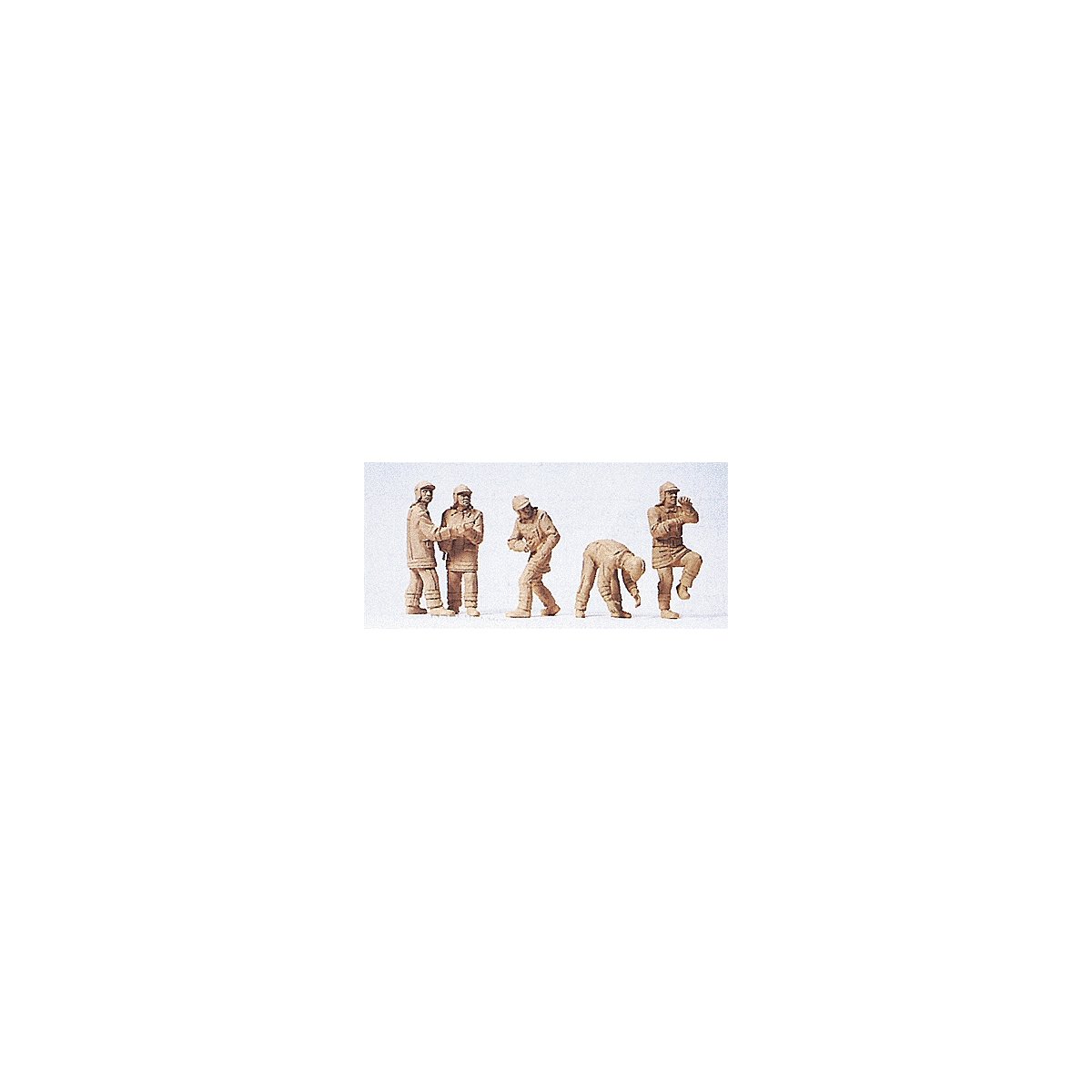 Emergency - Modern German Firefighters - Unpainted Figure Set -- Putting out Fire (Handling Hose Line, HO, Preiser Kg 10485