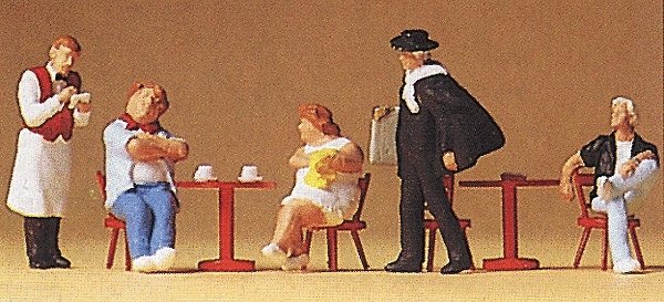 Spectators -- Tourists, Waiter & Artist, HO, Preiser Kg 10368