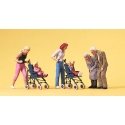 Pedestrians -- Mothers w/Children In Strollers & Grandparents, HO, Preiser Kg 10493