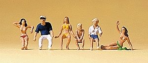 Recreation & Sports -- Speedboat Driver & Passengers for 17304, HO, Preiser Kg 10426