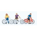 Cyclists Waiting At Crossing -- 3 Figures, 3 Bikes, HO, Preiser Kg 10637