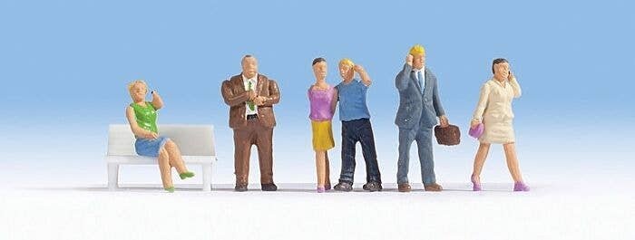 People w/Cell Phones -- pkg(6), HO, Noch Gmbh & Co 15574