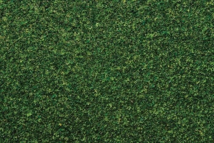 SceneScapes(TM) Grass Mat -- Green - 100 x 50′ 254 x 127cm, All Scales, Bachmann Industries 32901
