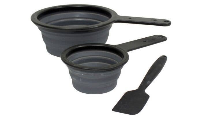 Plaster Mixing Set -- 1 Each: 32oz 946mL Bowl, 8oz 236mL Measuring Cup, Spatula, All Scales, Woodland Scenics 1187