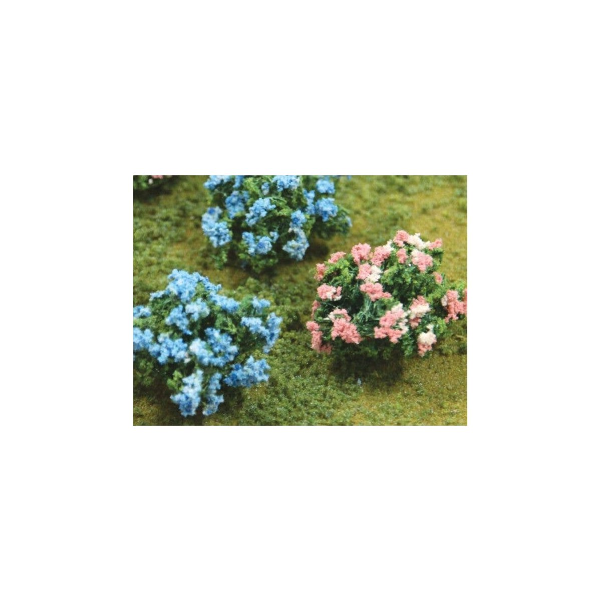 Hydrangea -- pkg(12), HO, JTT Miniature Tree 95609