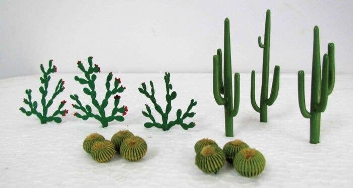 Cactus, HO, JTT Miniature Tree 95613