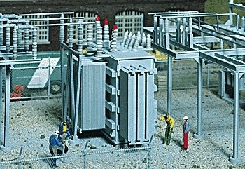 Electric Transformer -- Kit - 4 x 2-1/4 x 2-3/4′ 10.2 x 5.7 x 7cm, HO, Walthers Cornerstone 3126