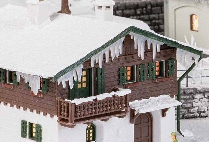 Molded Plastic -- Icicles pkg(28), HO, Faller Gmbh 180874