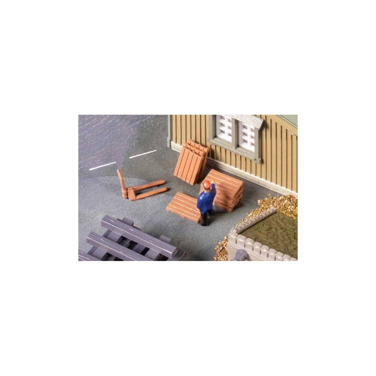 Pallets -- pkg(16), N, Faller Gmbh 272922