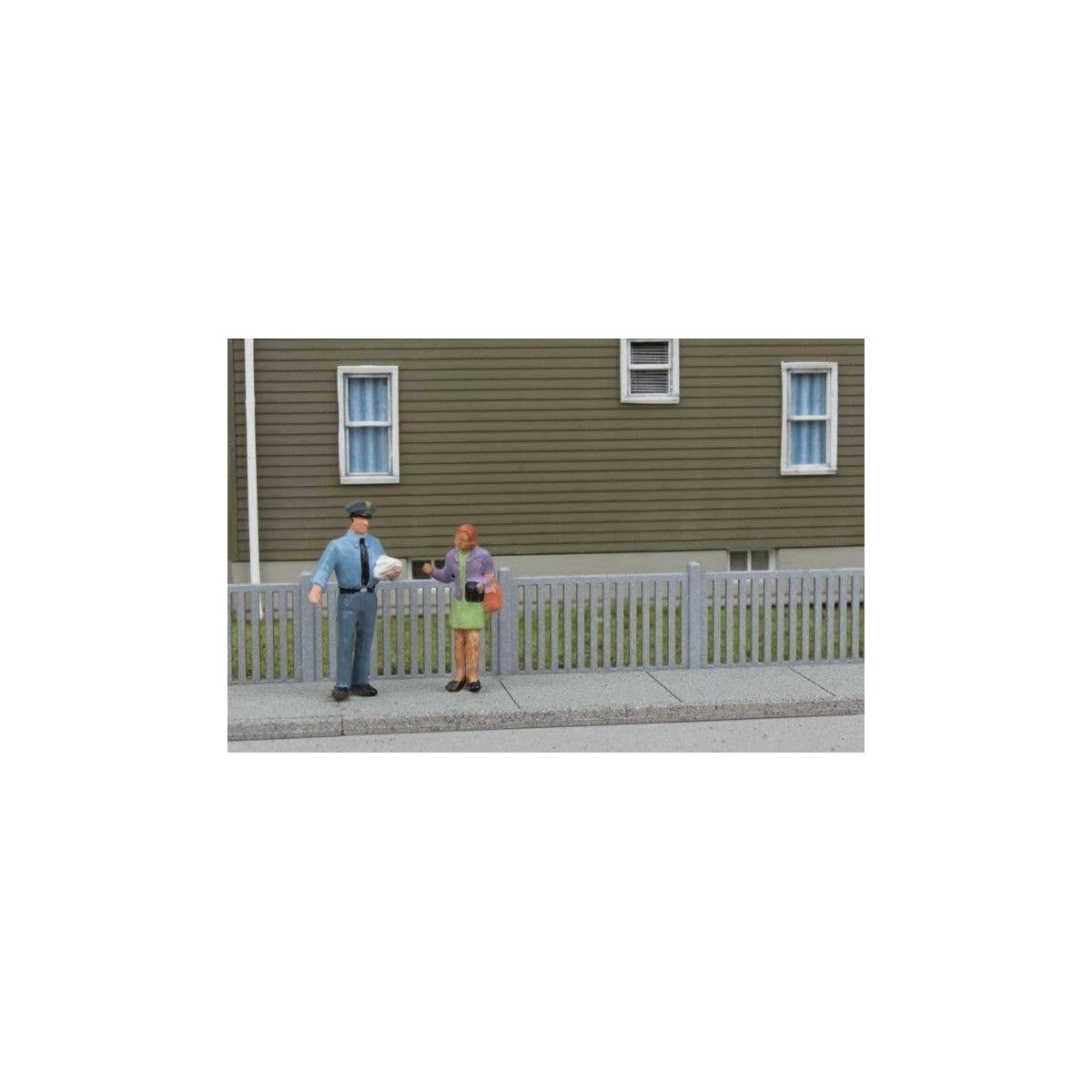 Metal Fence -- Kit - 48-7/8′ 124.2cm Total Length, HO, Walthers SceneMaster 4181