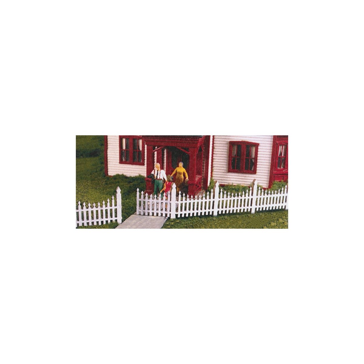 Ornate Picket Fence - Kit -- 170` Scale, 23-1/2` 59.7cm, HO, Monroe Models 2308