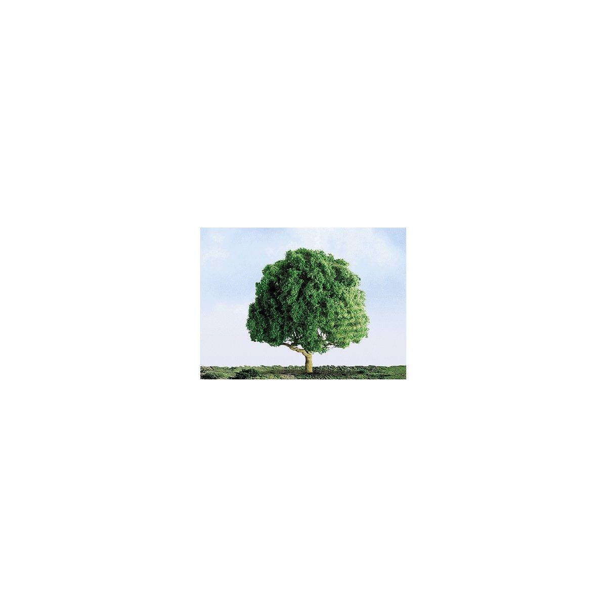 Oak Trees - Professional Series -- 1-1/2′ 3.8cm pkg(4), N, JTT Miniature Tree 94261