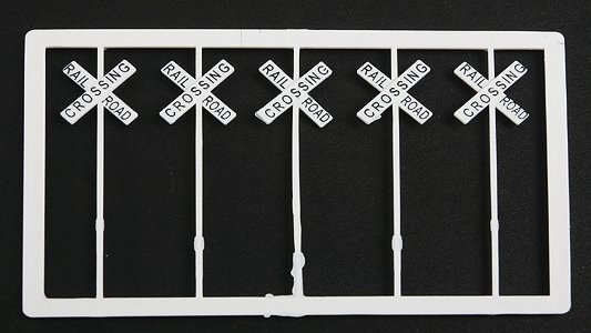 Railroad Crossbuck Warning Sign -- Modern US Style Railroad Crossing Lettering pkg(20), HO, Tichy Train Group 8178