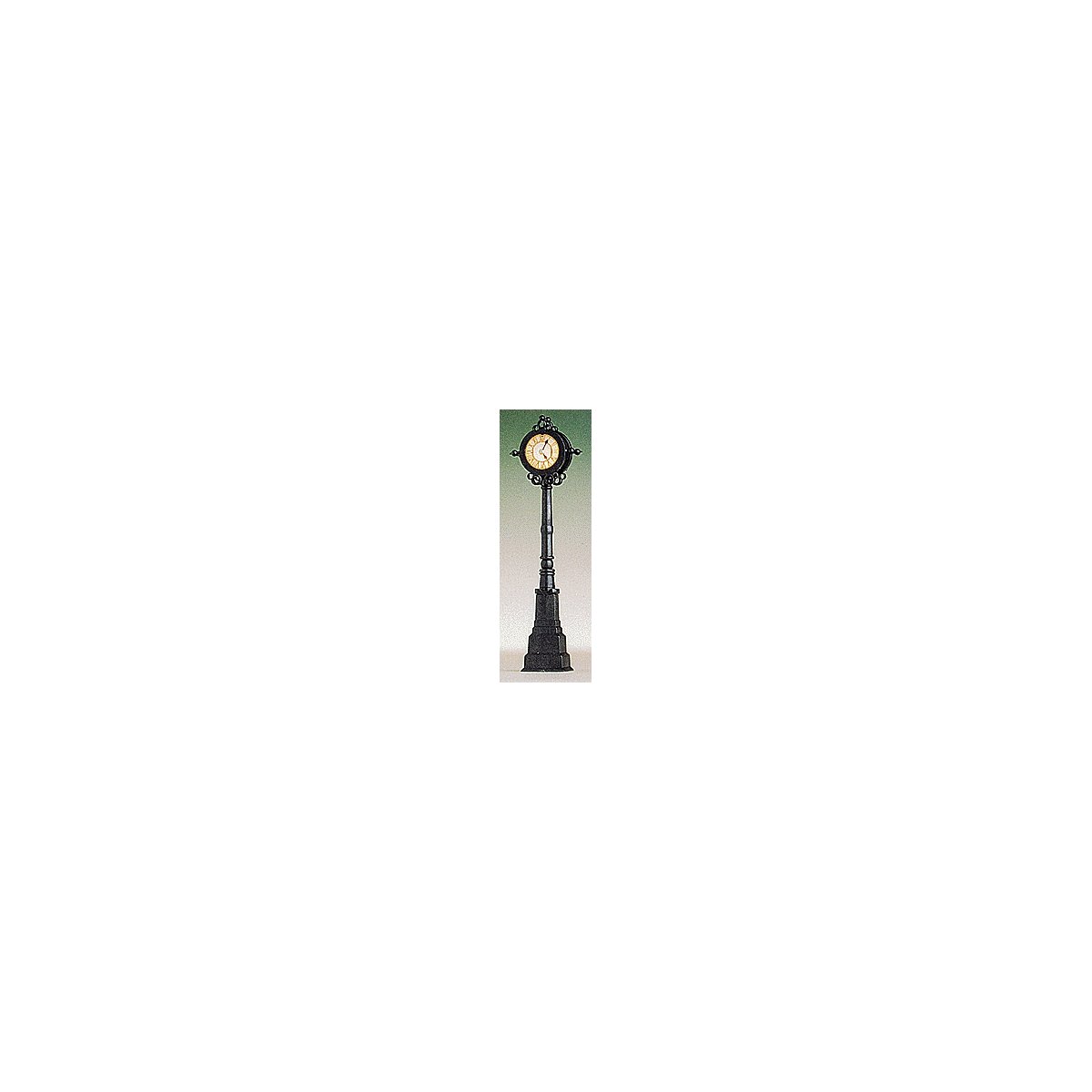 Illuminated Clock -- Berlin Stettin Station, 3-1/4′ High, HO, Brawa Modellspielwaren 5366