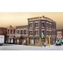 Merchant`s Row V -- Kit - 10-1/2 x 6-7/8 x 5-5/16` 26.6 x 17.4 x 13.4cm, HO, Walthers Cornerstone 4041