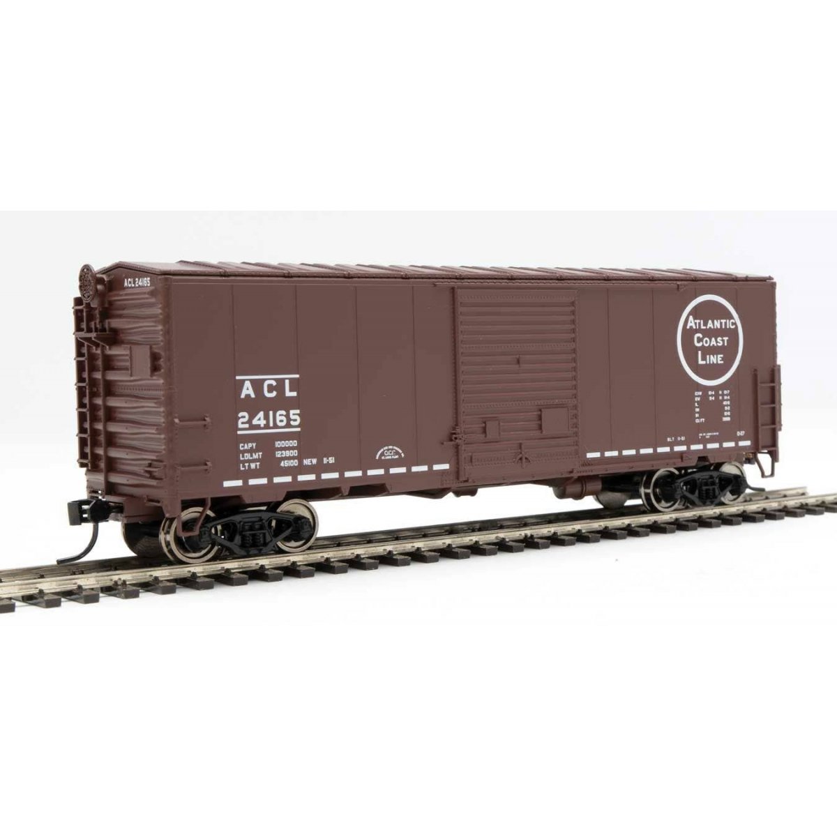 40` ACF Modernized Welded Boxcar w/8` Youngstown Door - Ready to Run -- Atlantic Coast Line 24165, HO, WalthersMainline 45025