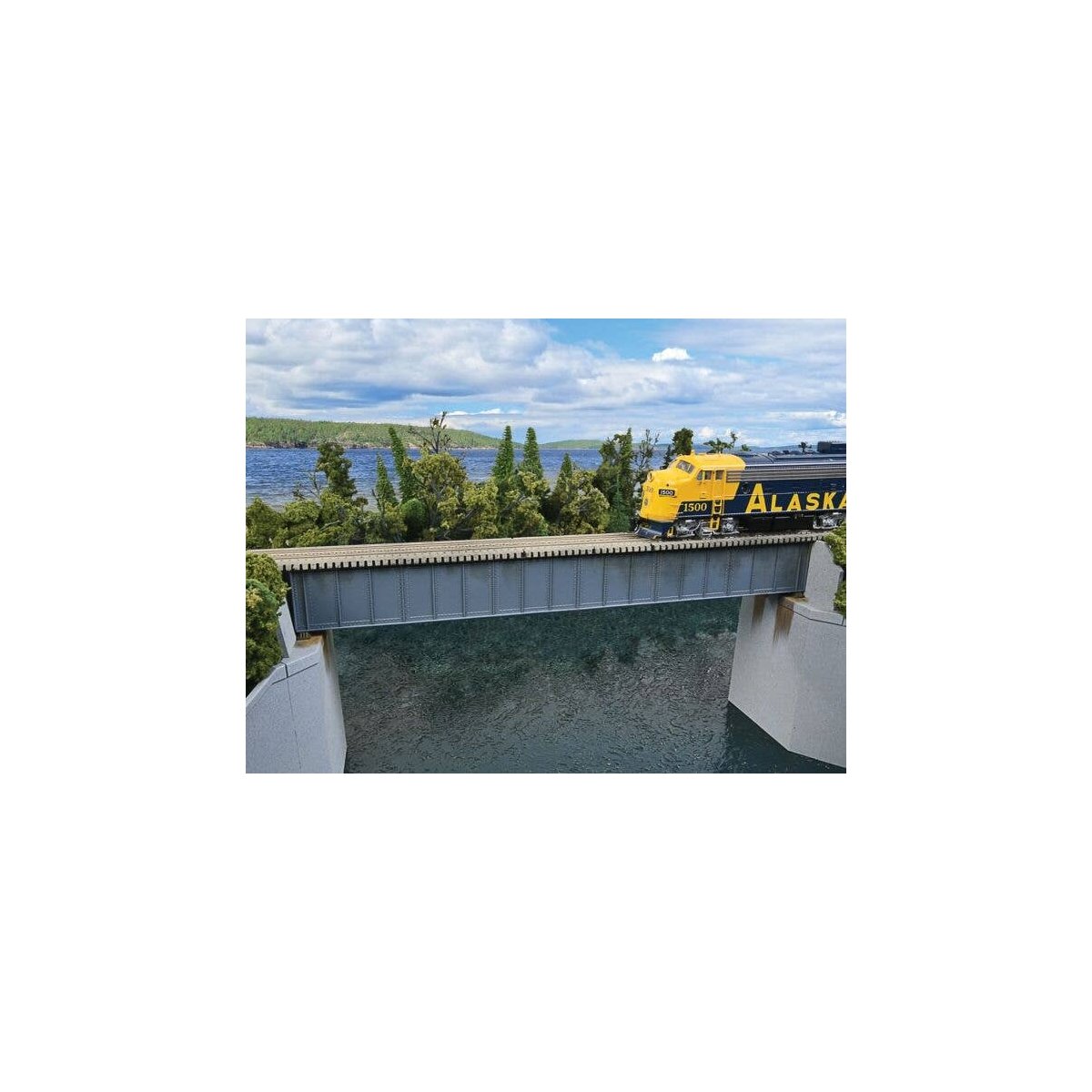90` Single-Track Railroad Deck Girder Bridge -- Kit - 12-7/16 x 1-3/16 x 1-3/16` 31.5 x 3.0, HO, Walthers Cornerstone 4508