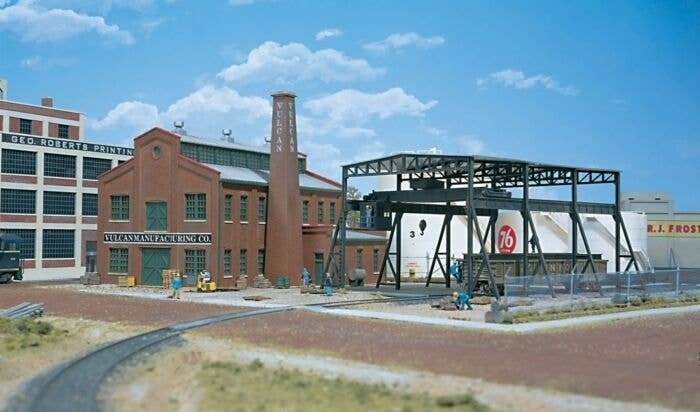 Vulcan Manufacturing Company -- Kit - 9 x 9-3/8 x 8′ 22.9 x 23.8 x 20.3cm, HO, Walthers Cornerstone 3045